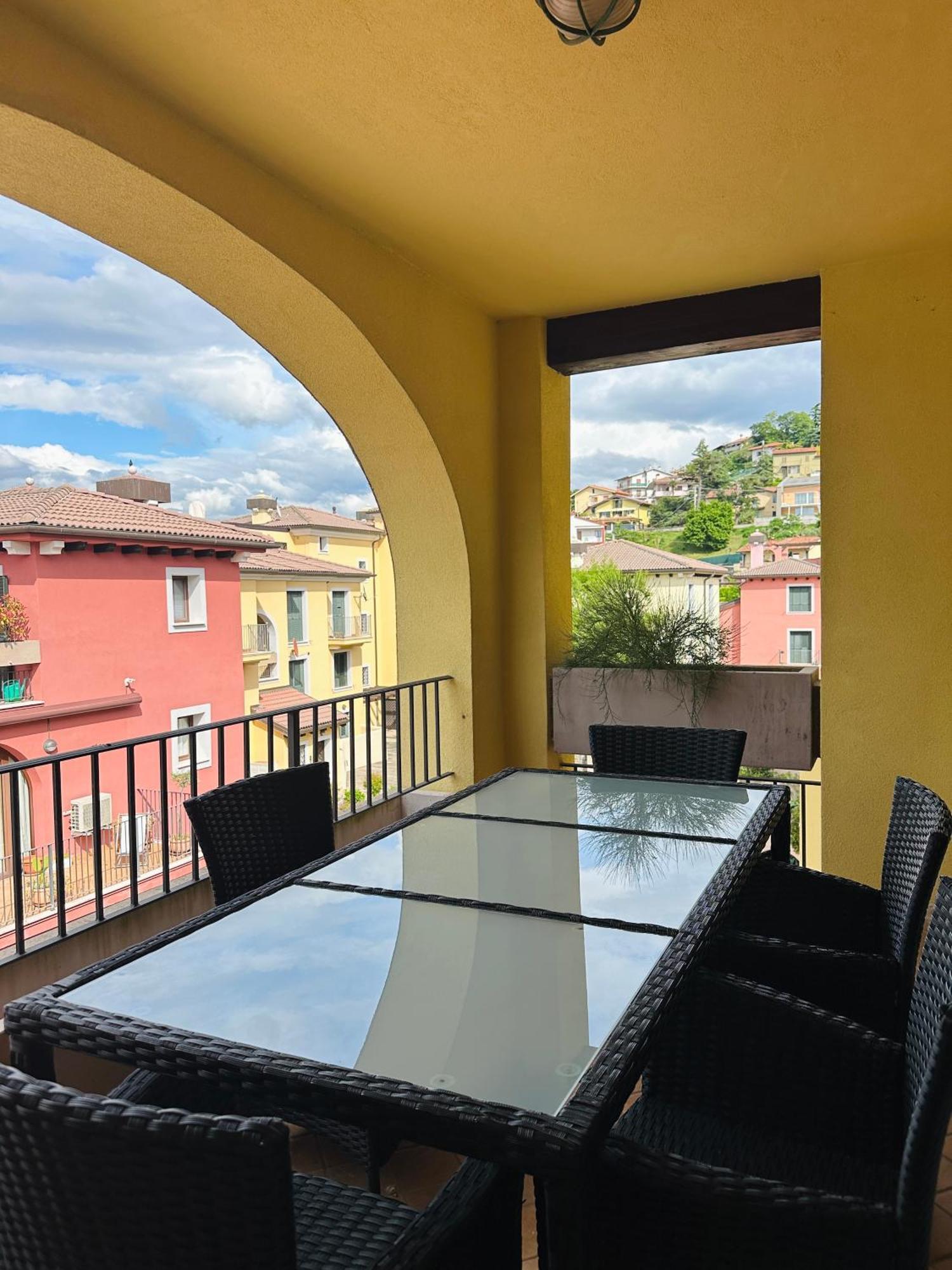 Apartment Claudia Múggia Buitenkant foto